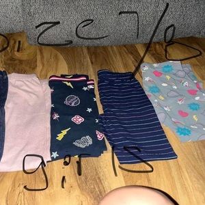 Girls size 7/8 jeans leggings and shorts as well great shape no stains!